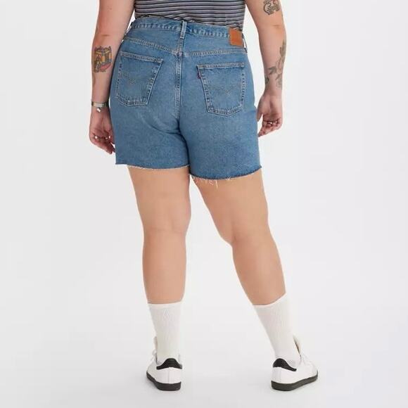 Levi’s 501 ‘90s Light Wash Button Fly Denim Jort Short 16W Women’s Blue - Picture 6 of 6